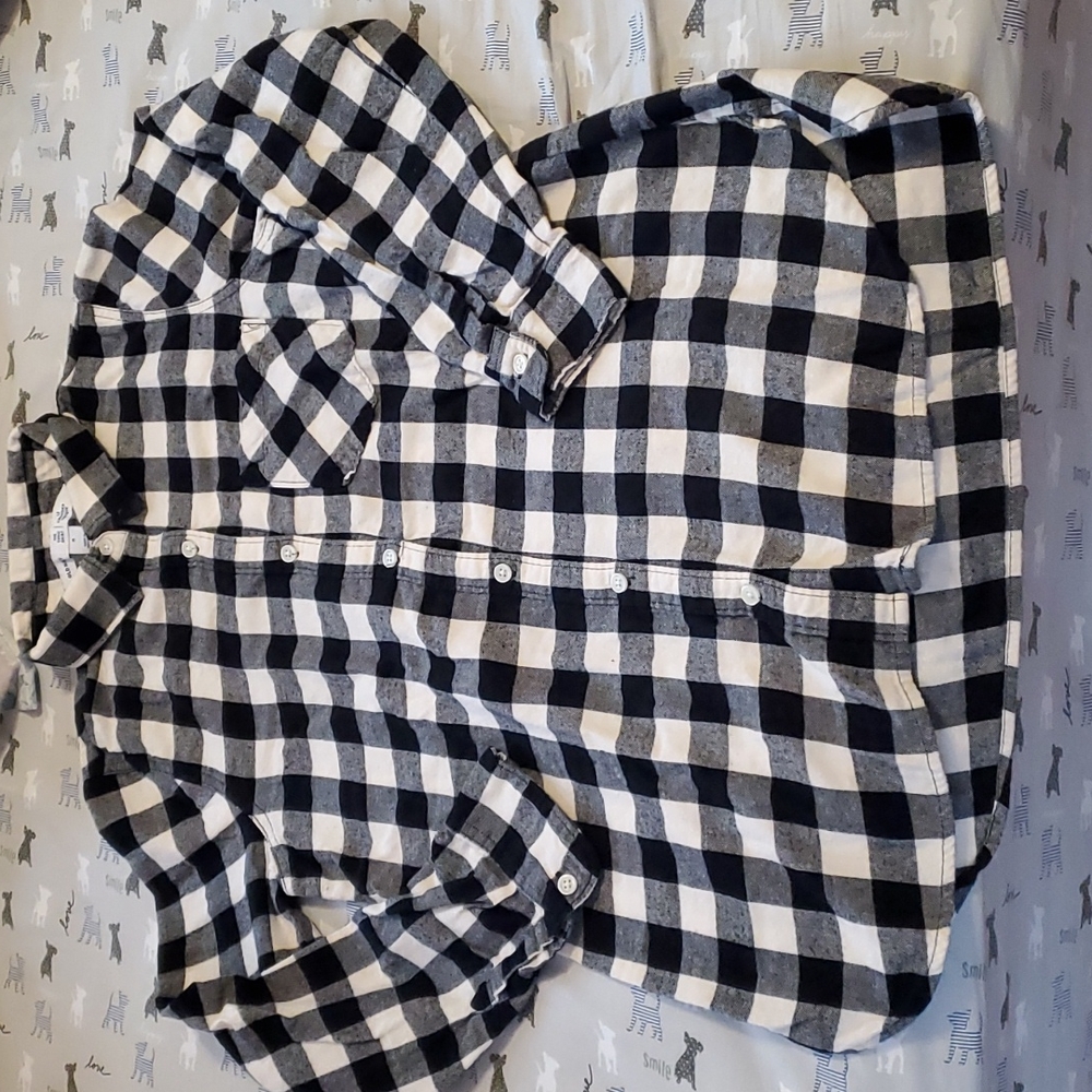 5 For $20 Plaid pattern button ups shirt